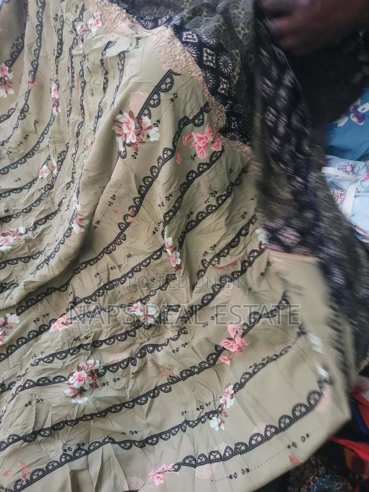 Quality Vintage Fabrics Available at Wholesale and Retail Prices.