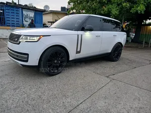 Land Rover Range Rover Evoque Dynamic SE 2024 White