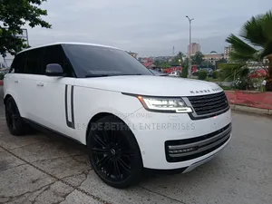 Land Rover Range Rover Evoque Dynamic SE 2024 White