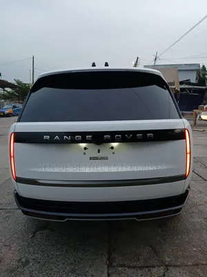 Land Rover Range Rover Evoque Dynamic SE 2024 White