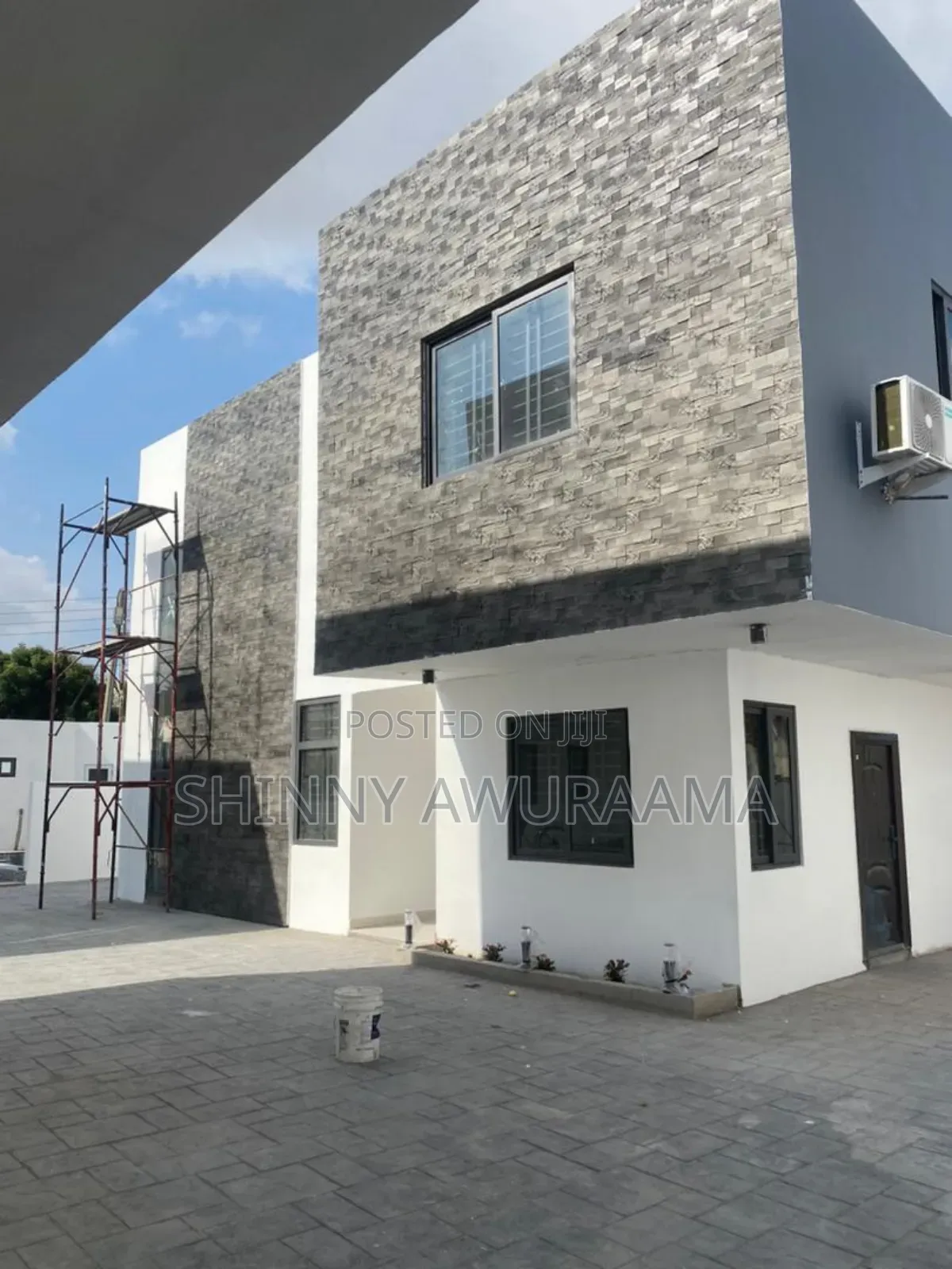 3bdrm House in Ashaley Botwe School for sale