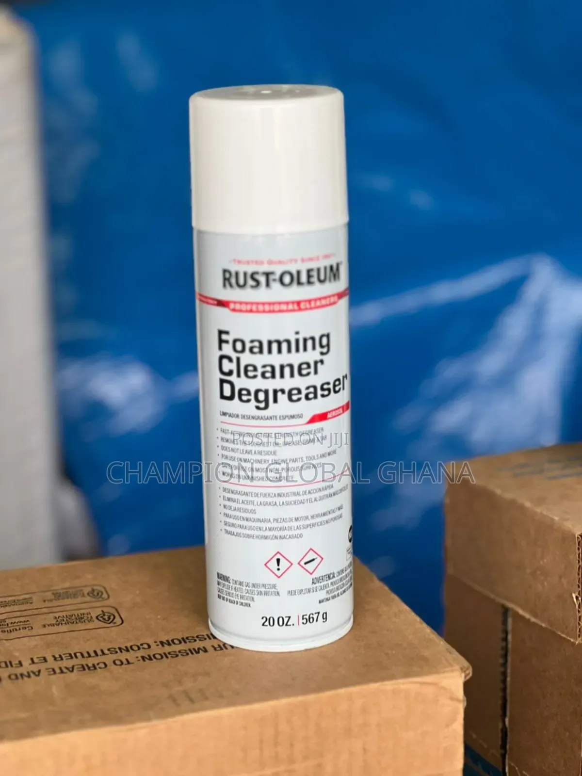 Foaming Cleaner Degreaser Removes Oil and Dirt
