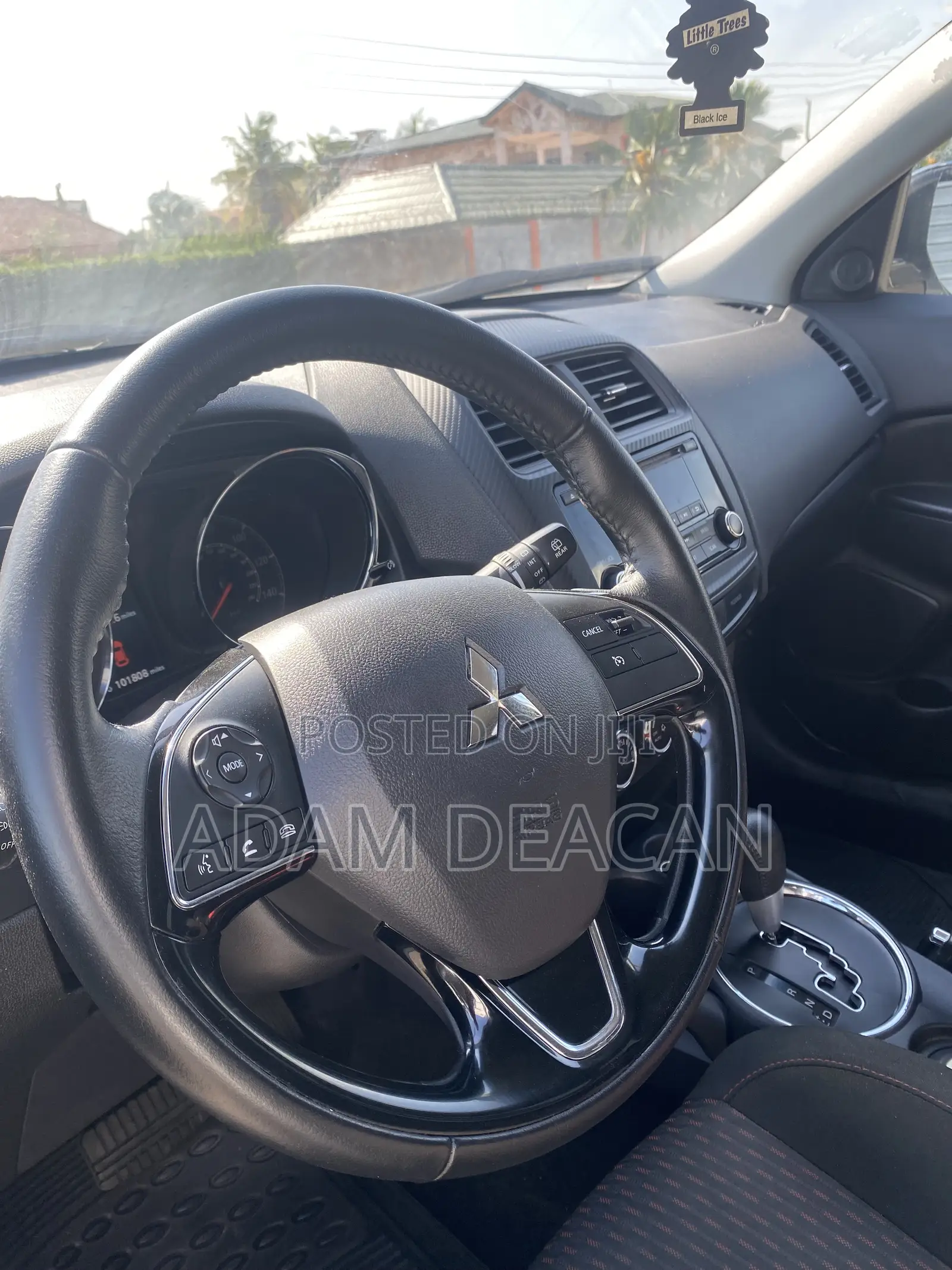 Mitsubishi Outlander 2017 White