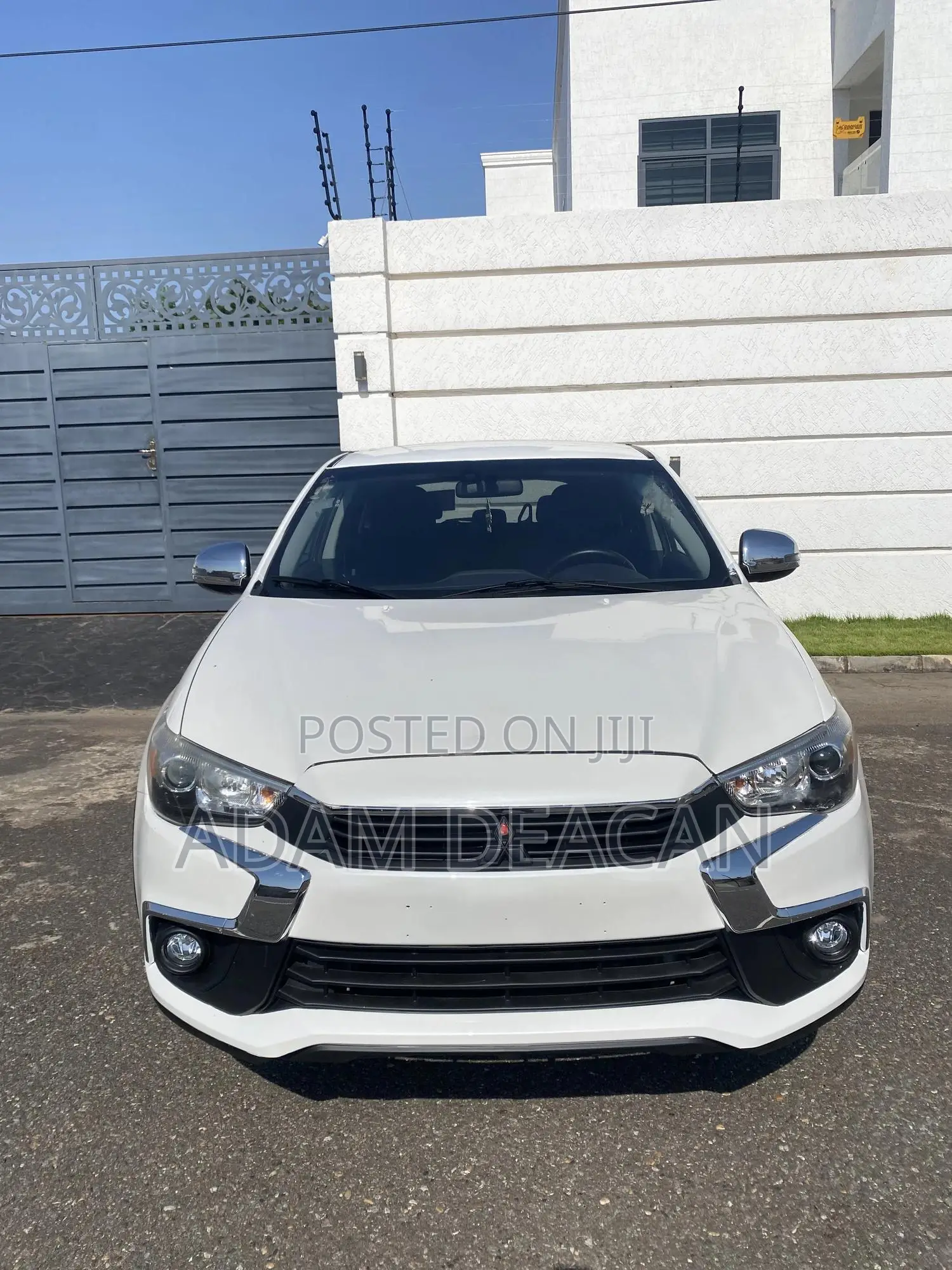 Mitsubishi Outlander 2017 White
