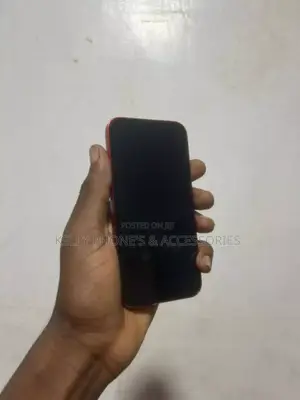 Apple iPhone 13 256 GB Red