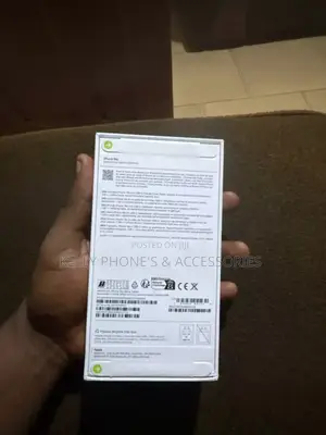 New Apple iPhone 16e 256 GB Black