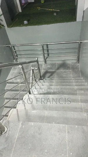 Banister / Balustrade