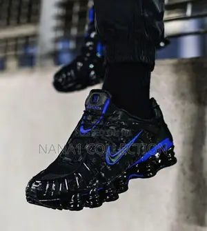 Nike—Shox Bkack Blue Sneakers