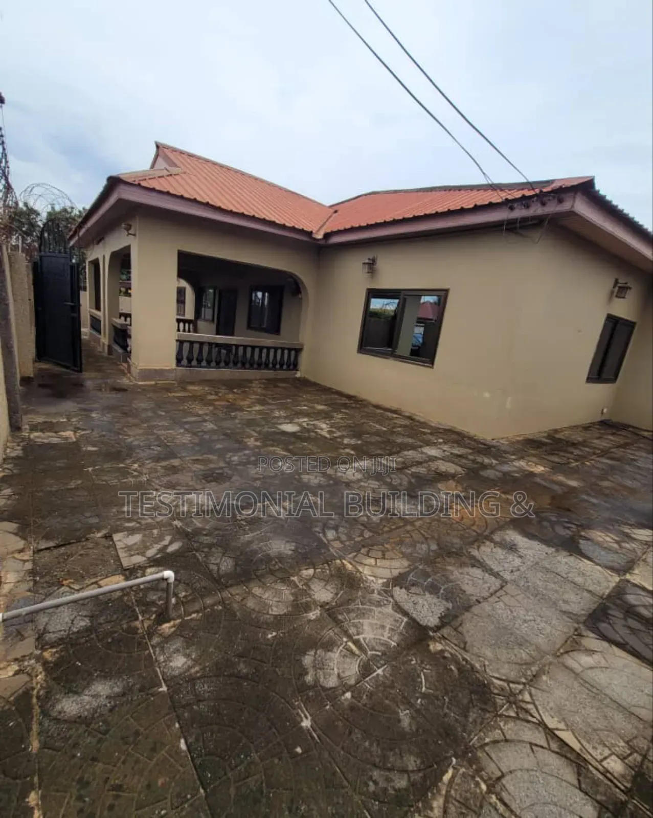 6bdrm House in Testimonial Building, Adenta for sale