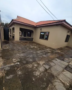 6bdrm House in Testimonial Building, Adenta for sale