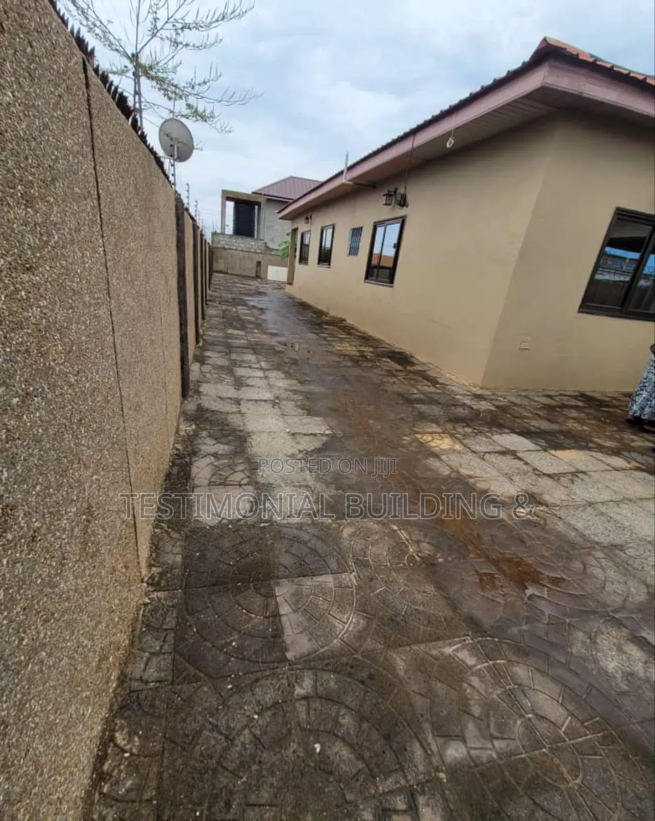 6bdrm House in Testimonial Building, Adenta for sale