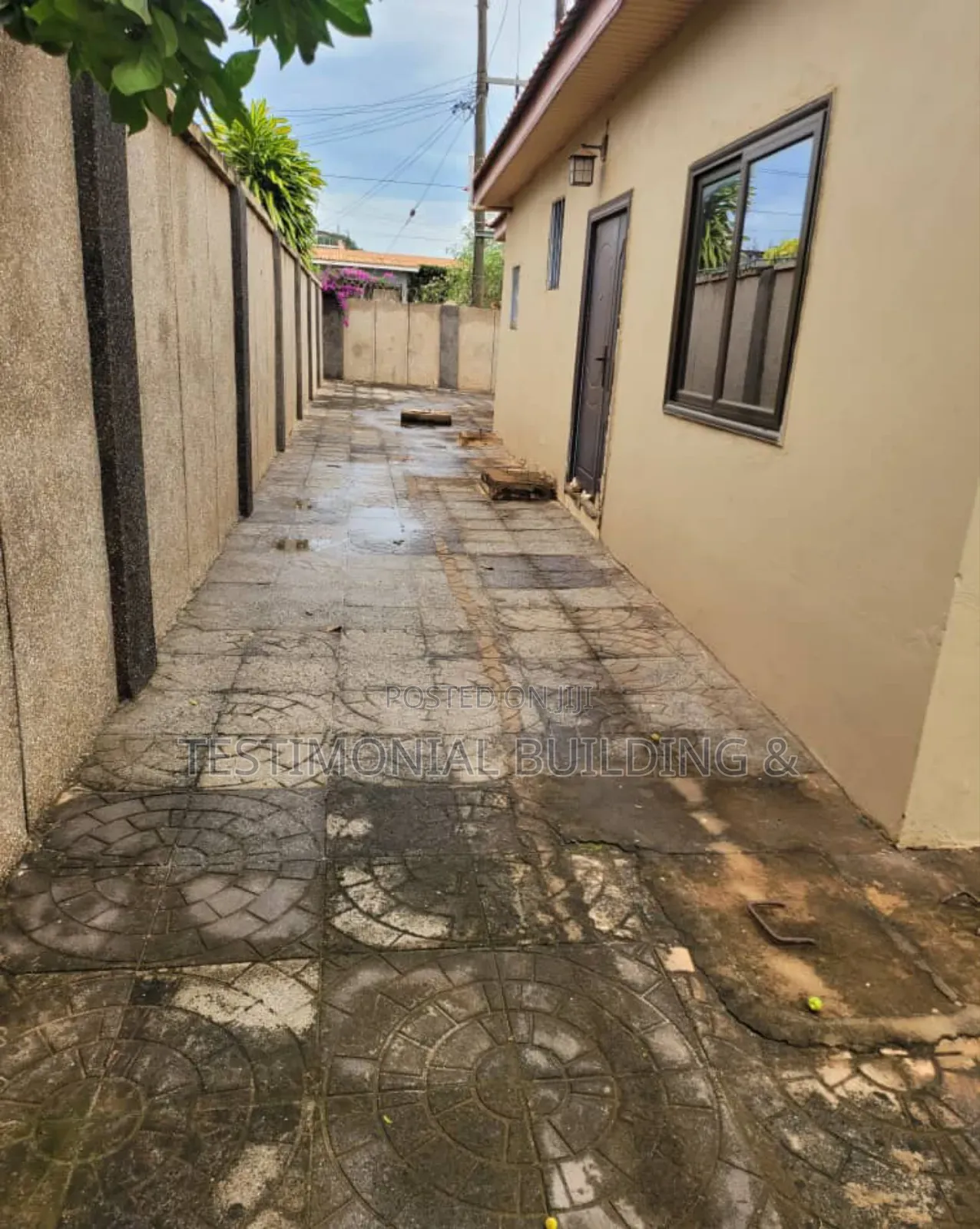 6bdrm House in Testimonial Building, Adenta for sale