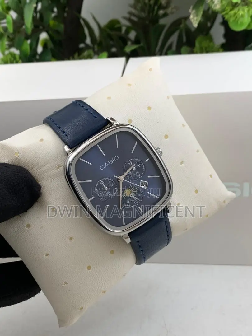 Round Face Casio Analog Watch