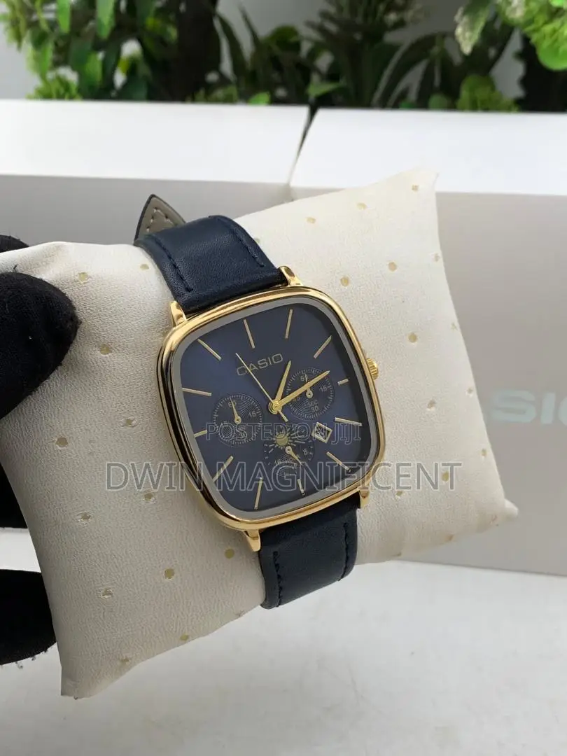 Round Face Casio Analog Watch