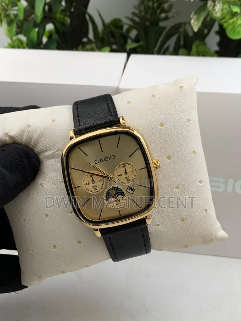 Round Face Casio Analog Watch