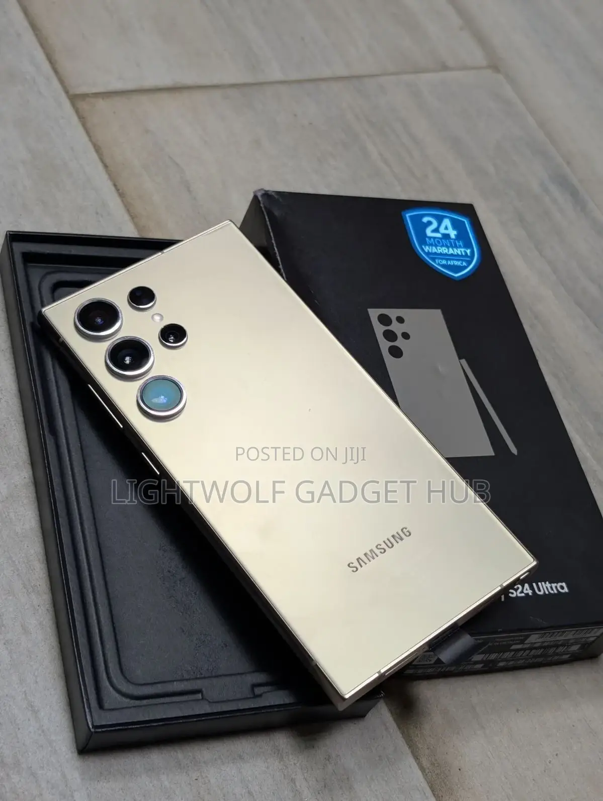 New Samsung Galaxy S24 Ultra 256 GB