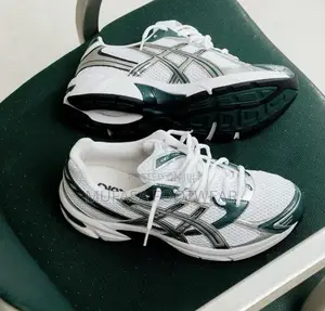 Asics Gel-1130 Sneaker in the "White/Dark Neptune" Colourway.