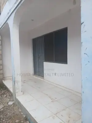 2bdrm Apartment in Forster Home, Adenta for rent