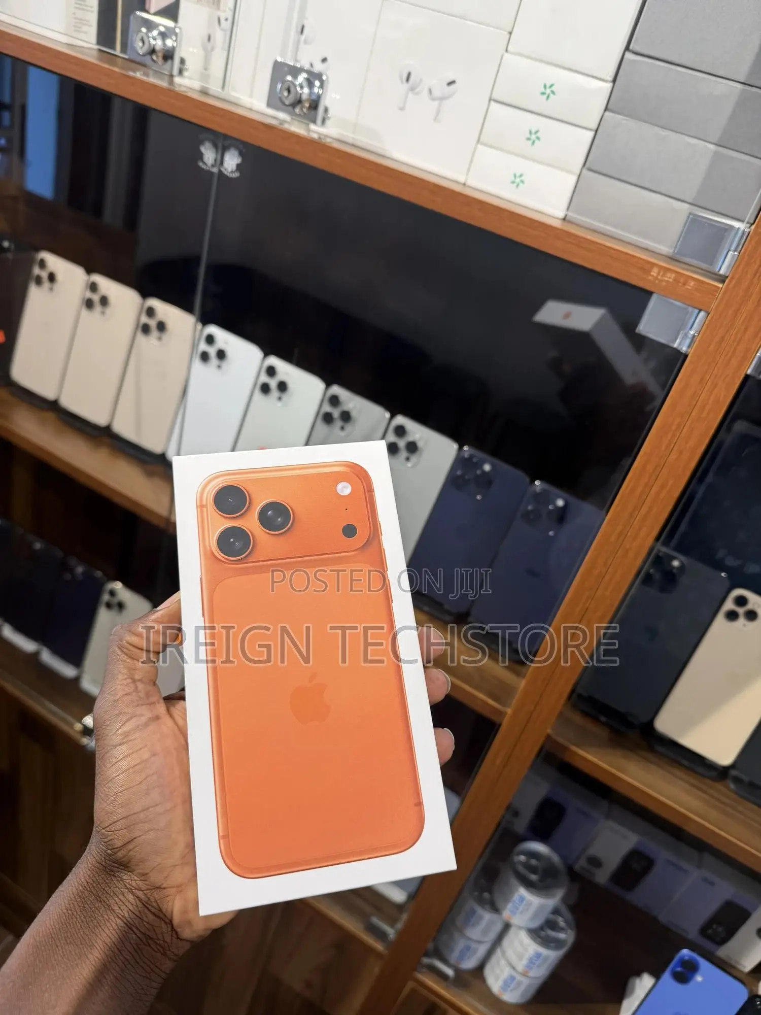 New Apple iPhone 17 Pro Max 256 GB Orange