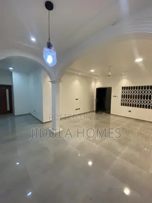 2bdrm Apartment in Lakeside Estate for rent