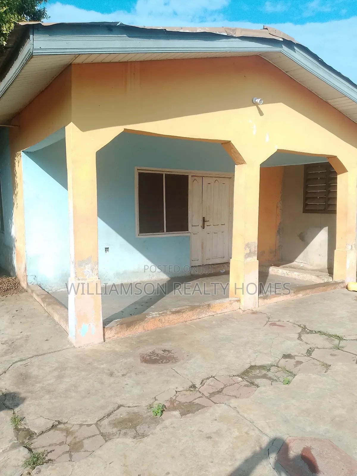 1bdrm Apartment in Coastal Estate Area, Spintex for rent
