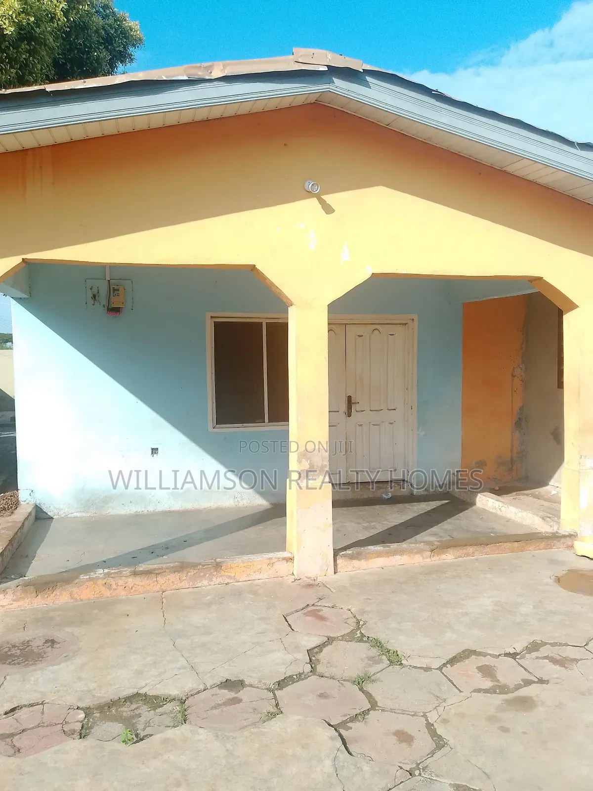 1bdrm Apartment in Coastal Estate Area, Spintex for rent