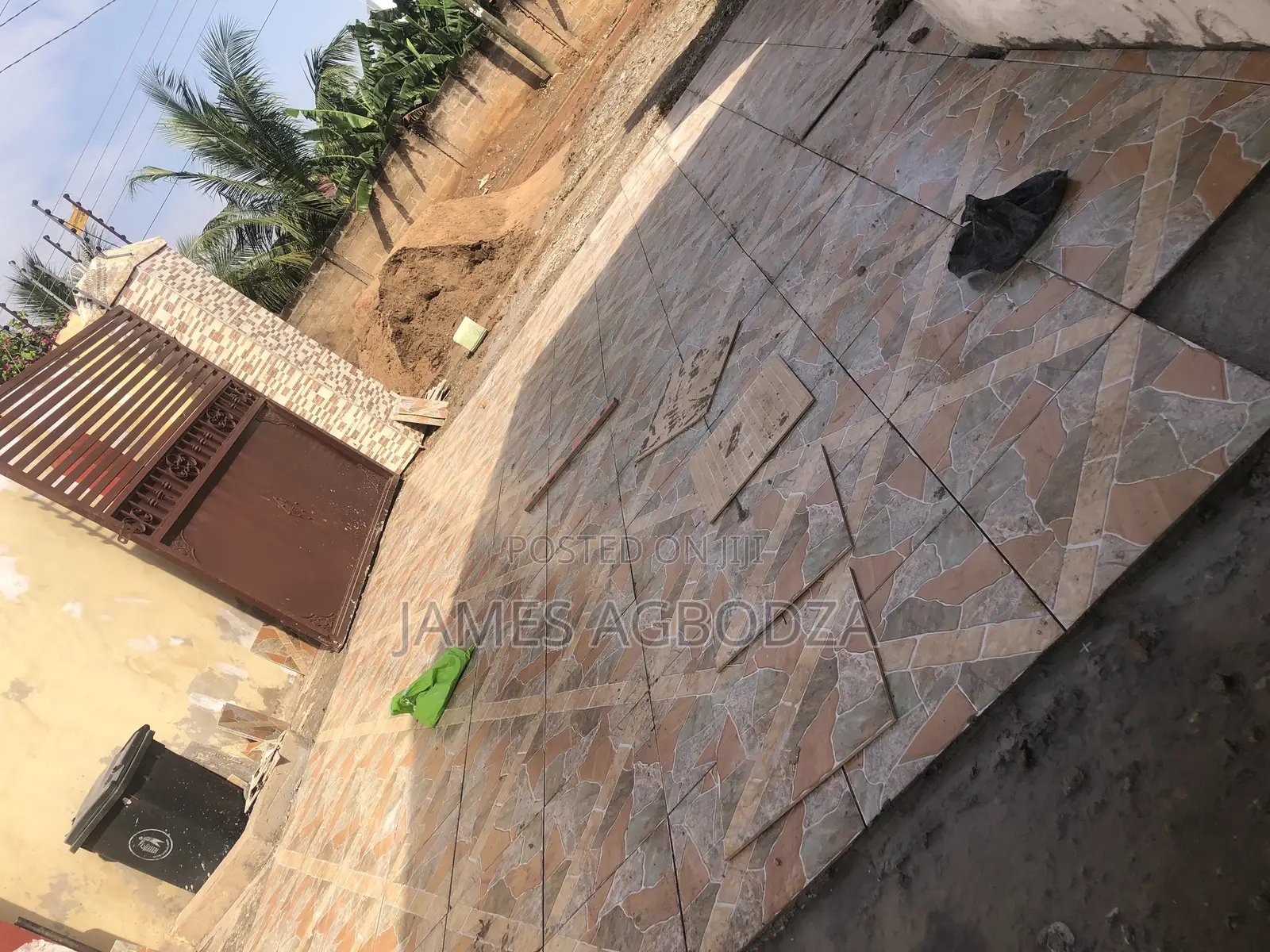 Good Professional Tiling Master