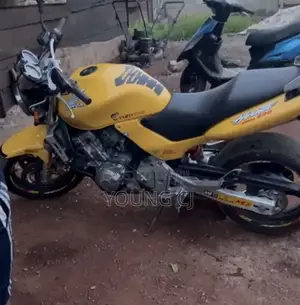 Honda Hornet 2019 Blue