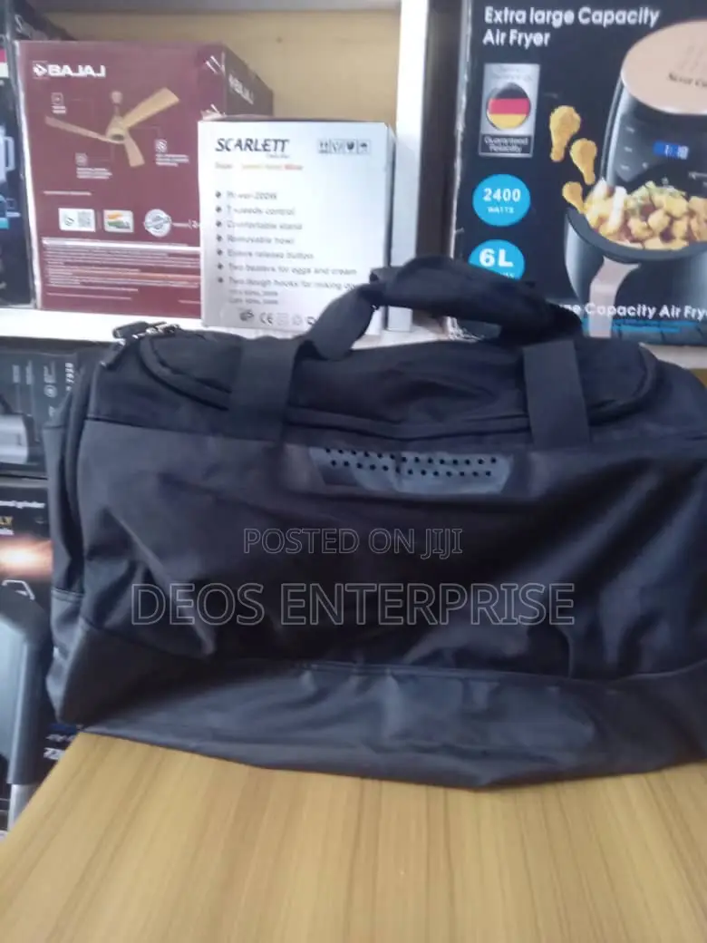 Men Women Gym Travel Bag for Carrying Clothes Shoes