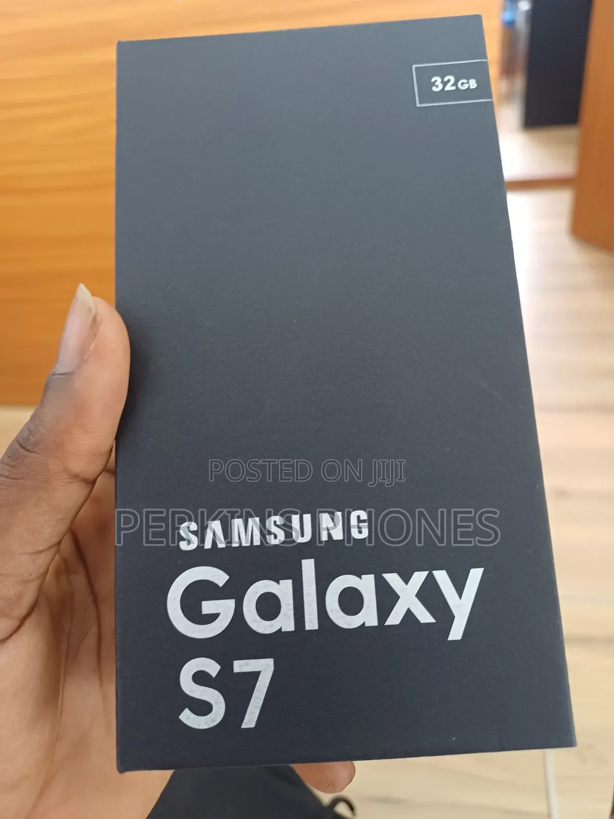 New Samsung Galaxy S7 32 GB Gold