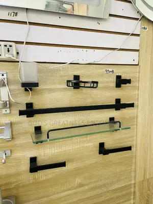 Black Simple Accessories