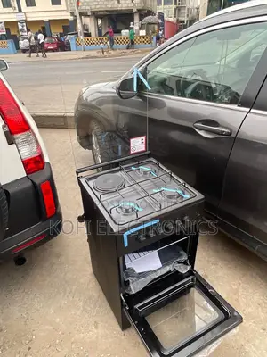 Versatile 4-Burner Cooker With Heat-Control Oven