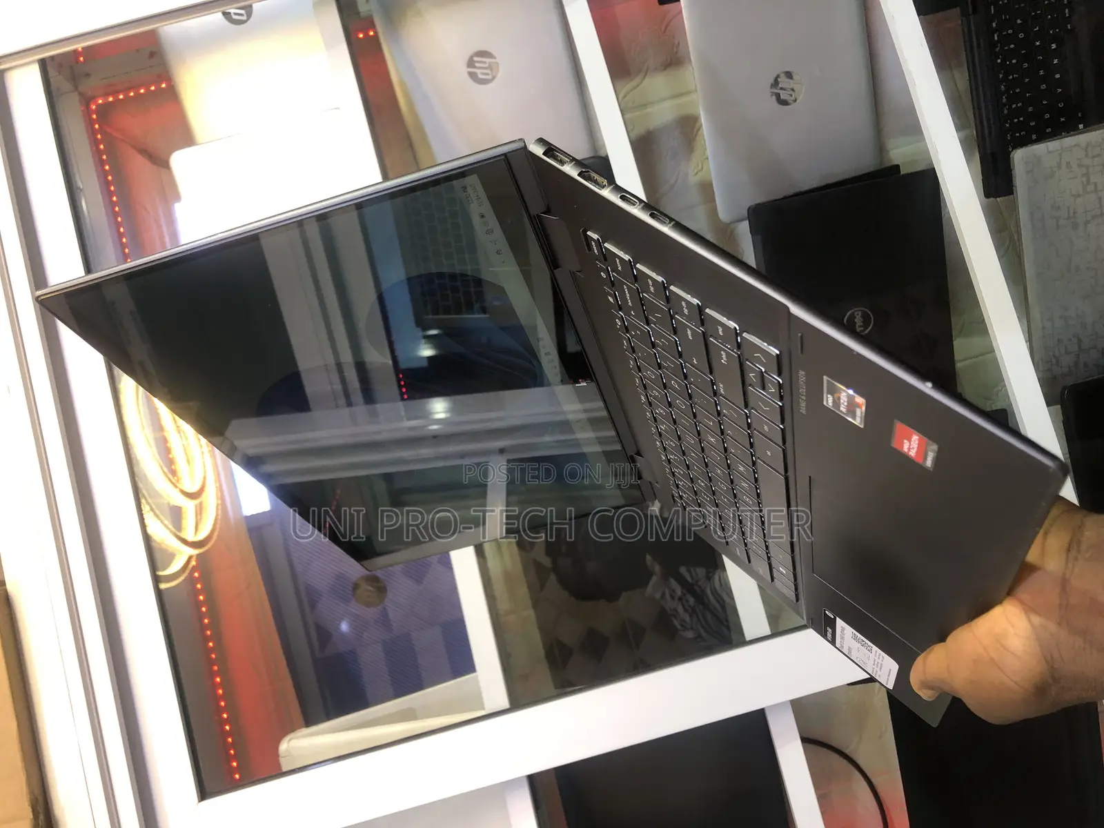 Laptop HP Envy 15-Ep0xxx 8GB AMD Ryzen 5 SSD 256GB