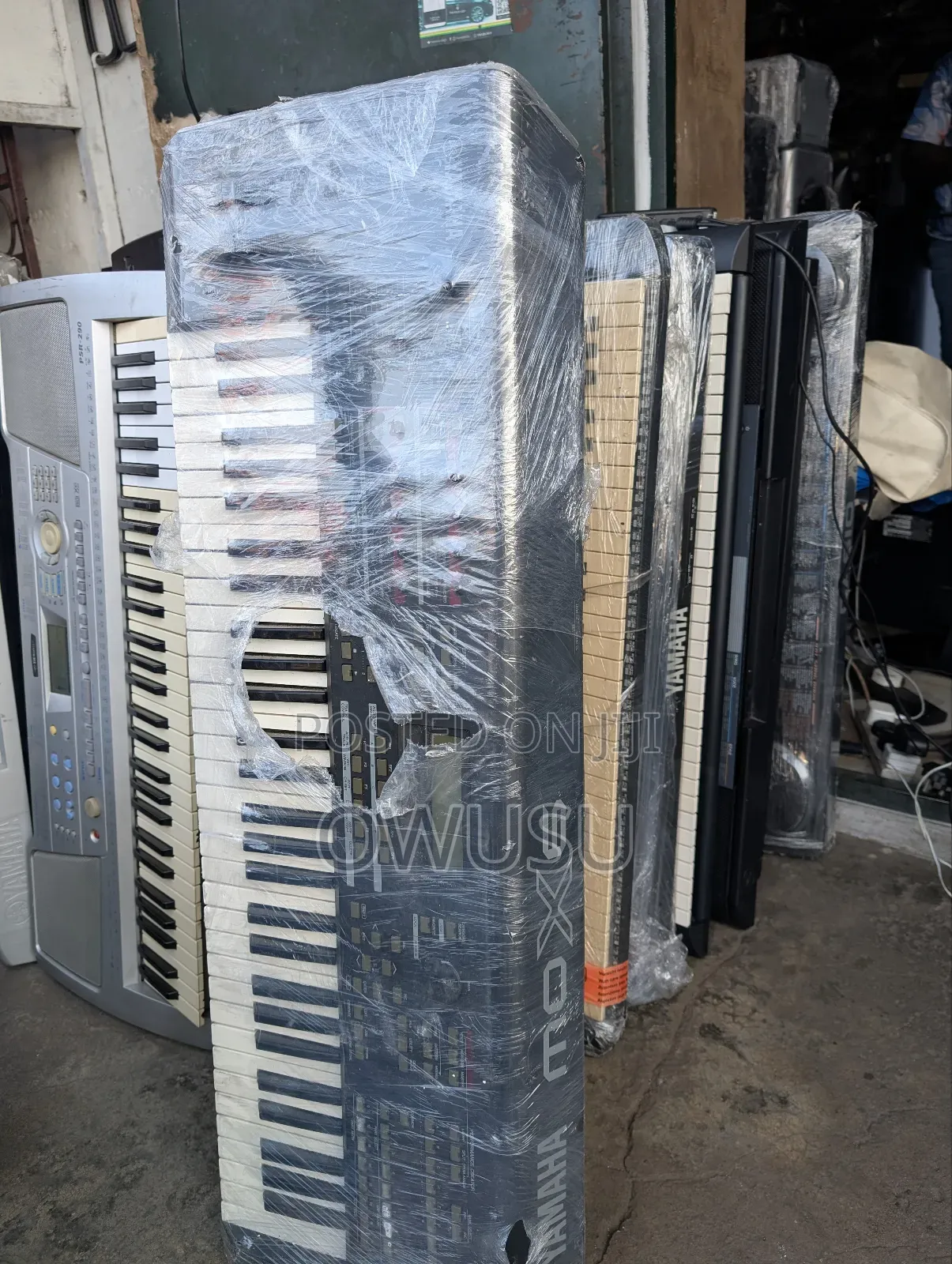 Yamaha Mox6
