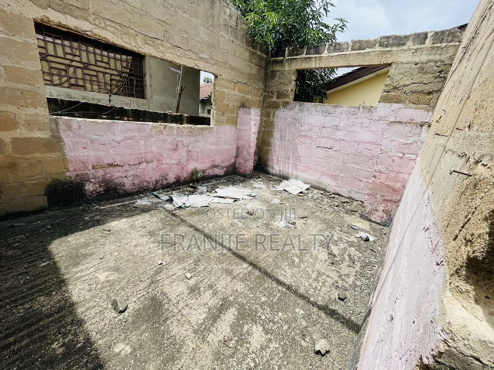 Uncompleted 3 Bedroom House For Sale @ Kasoa.