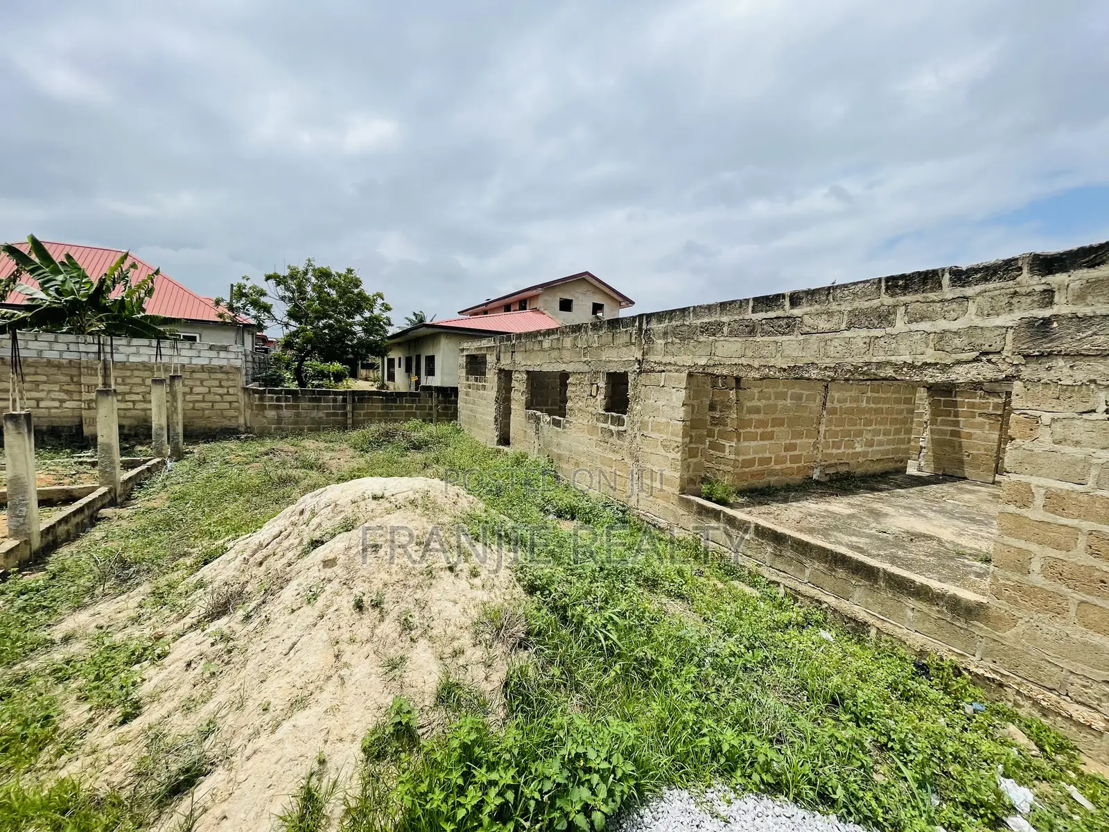 Uncompleted 3 Bedroom House For Sale @ Kasoa.
