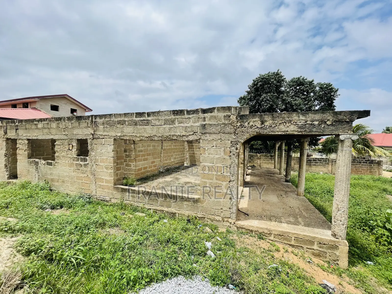 Uncompleted 3 Bedroom House For Sale @ Kasoa.