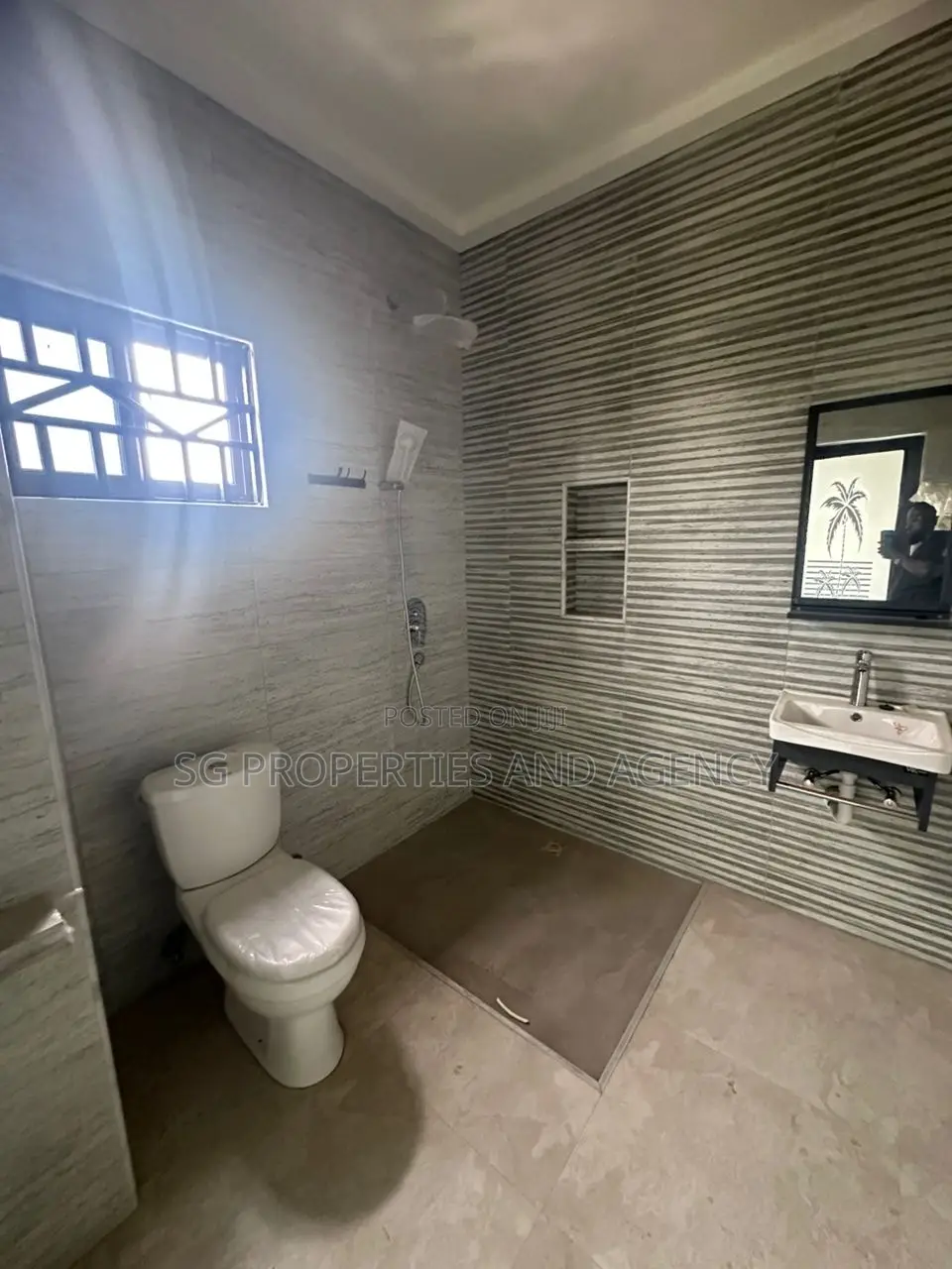 2bdrm Apartment in Manet,Spintex for rent