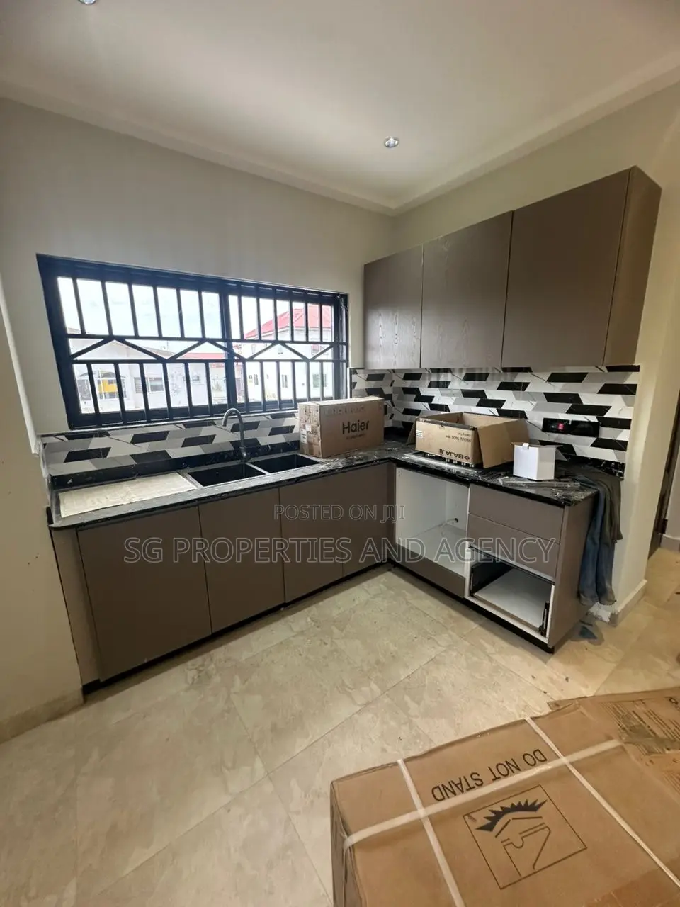 2bdrm Apartment in Manet,Spintex for rent
