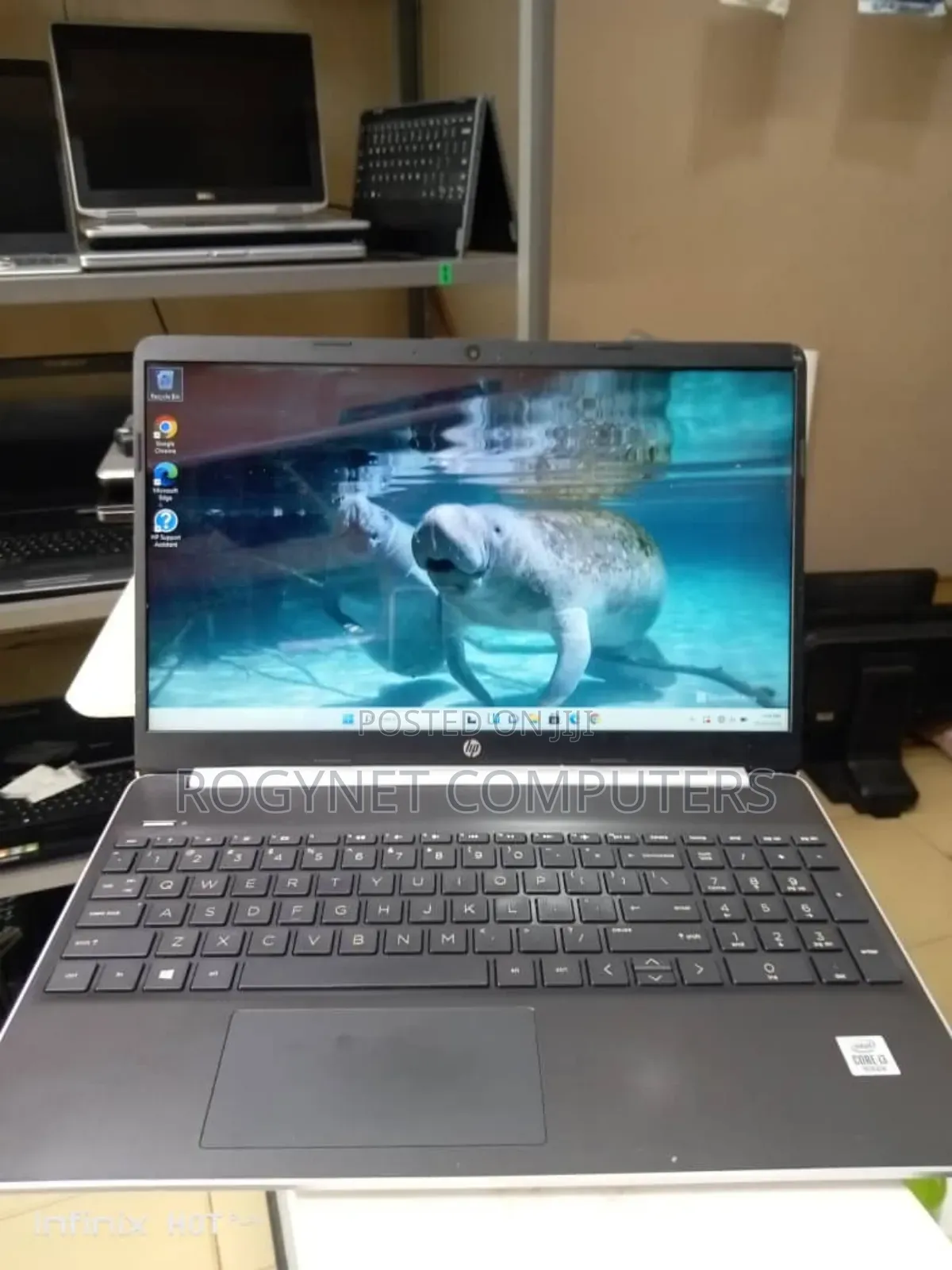 Laptop HP 15-dy1032wm 8GB Intel Core i3 SSD 256GB