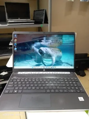 Laptop HP 15-dy1032wm 8GB Intel Core i3 SSD 256GB