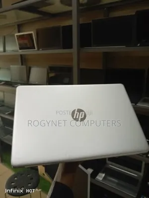Laptop HP 15-dy1032wm 8GB Intel Core i3 SSD 256GB