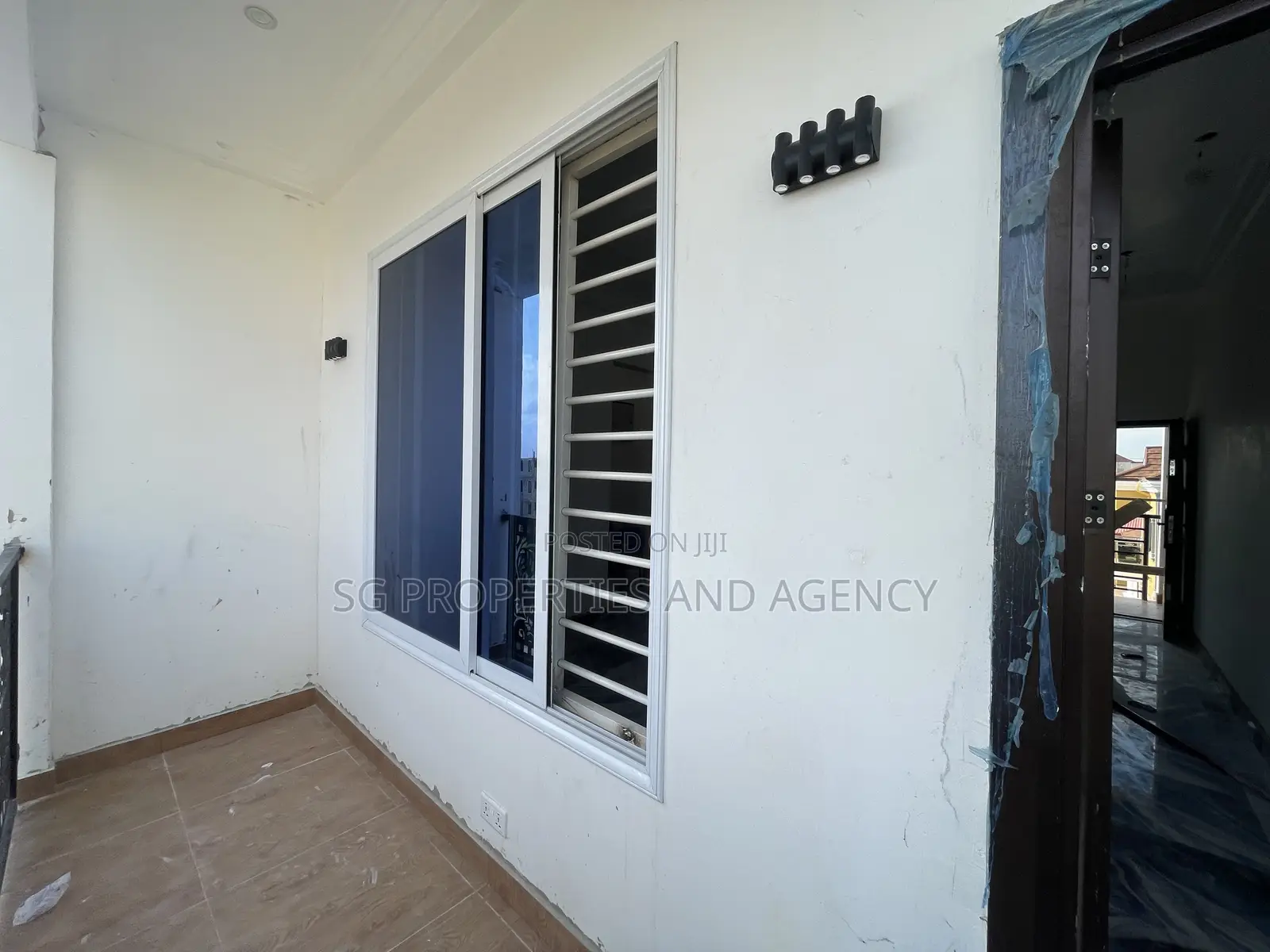 2bdrm Apartment in Lashibi, Sakumono for rent
