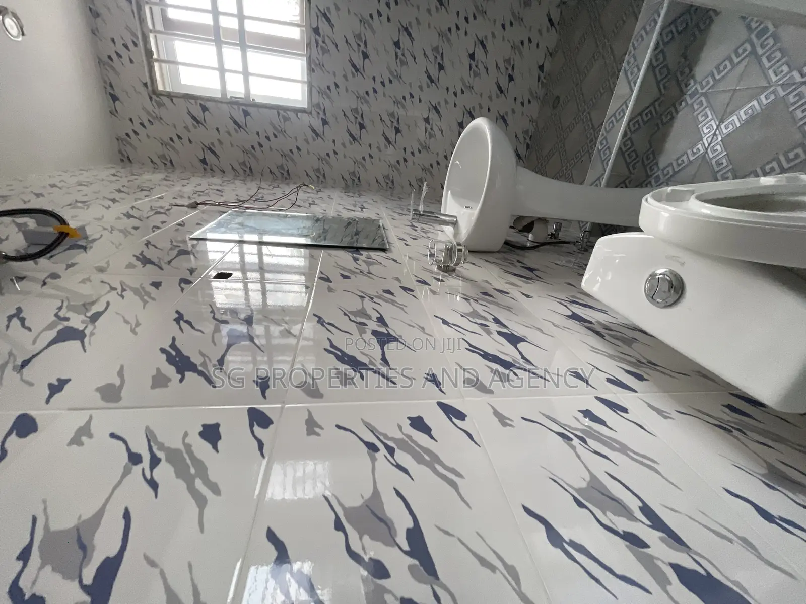 2bdrm Apartment in Lashibi, Sakumono for rent