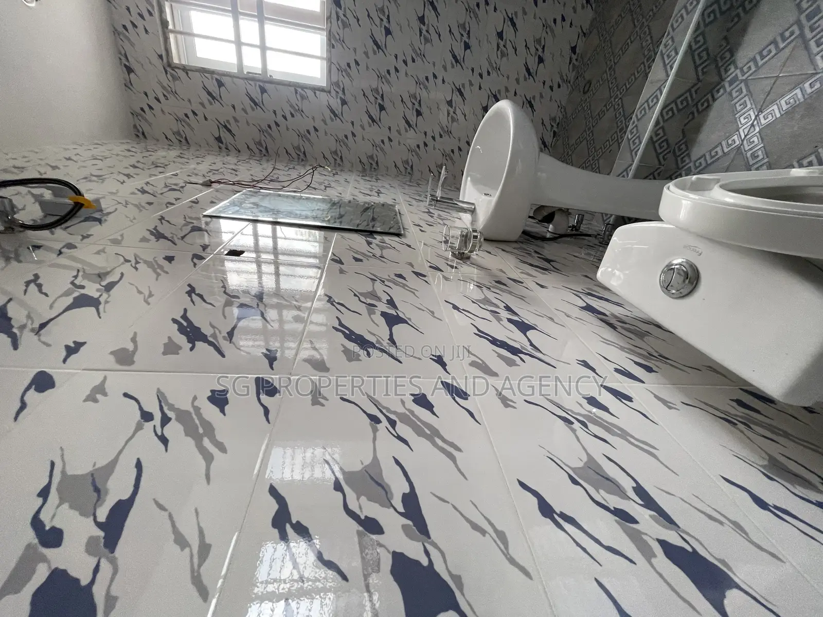 2bdrm Apartment in Lashibi, Sakumono for rent