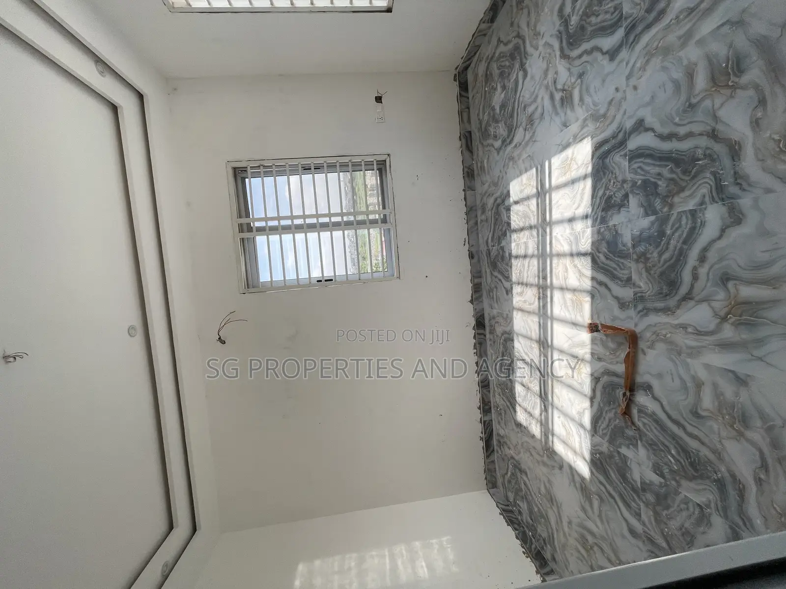2bdrm Apartment in Lashibi, Sakumono for rent