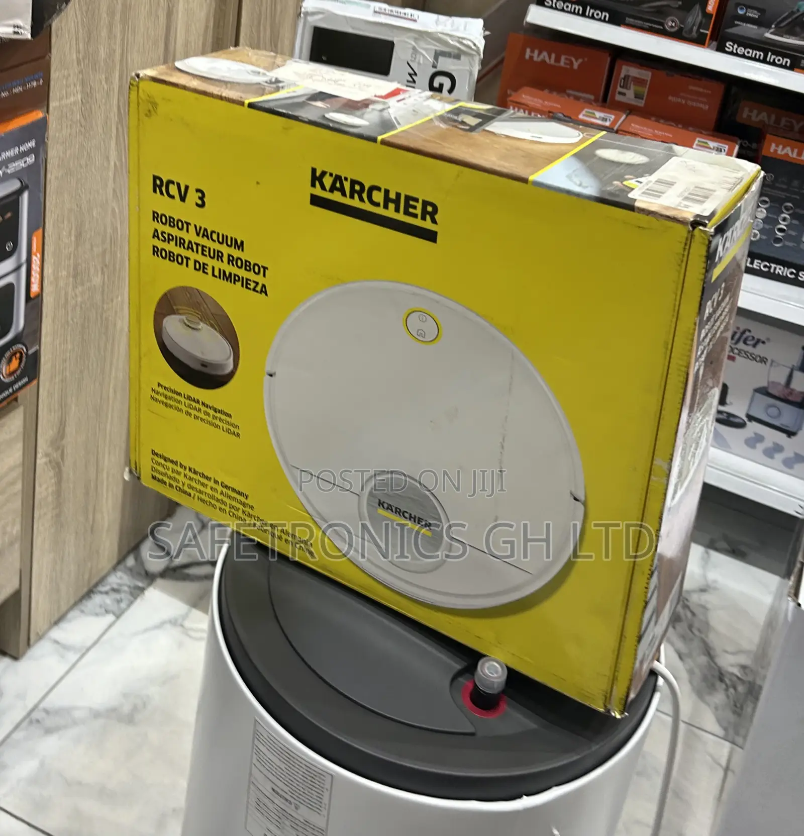 Massive White Karcher Rcv3 Electric Vacuum Cleaner