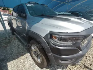 Dodge RAM 1500 3.6 Petrol AWD 2022 Silver