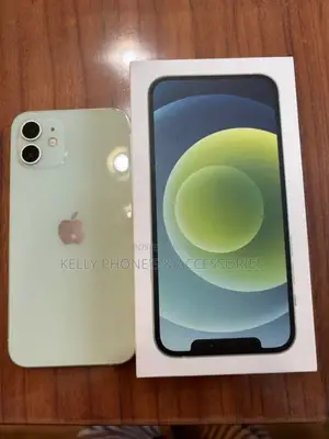 New Apple iPhone 13 256 GB Green