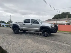Toyota Tacoma V6 4dr Double Cab 4WD 5.0 ft. SB (4.0L 6cyl 5A) 2014 Gray